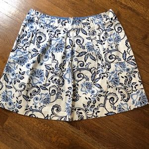 LOFT Blue and White Skirt with Pockets size 14